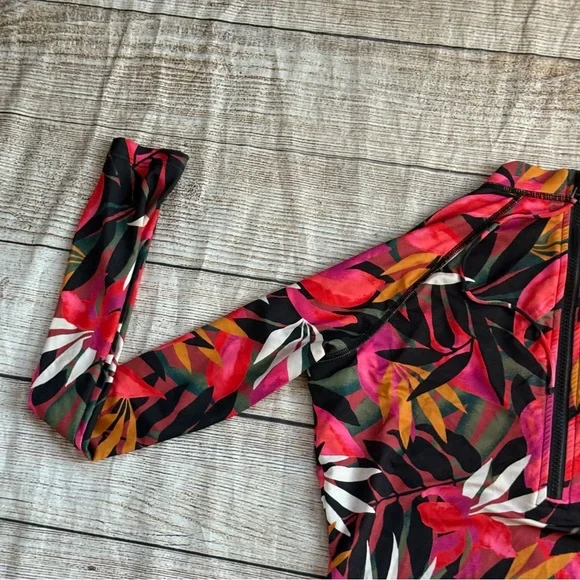 Billabong size large core mock neck long sleeve swim suit rash guard - Picture 10 of 15